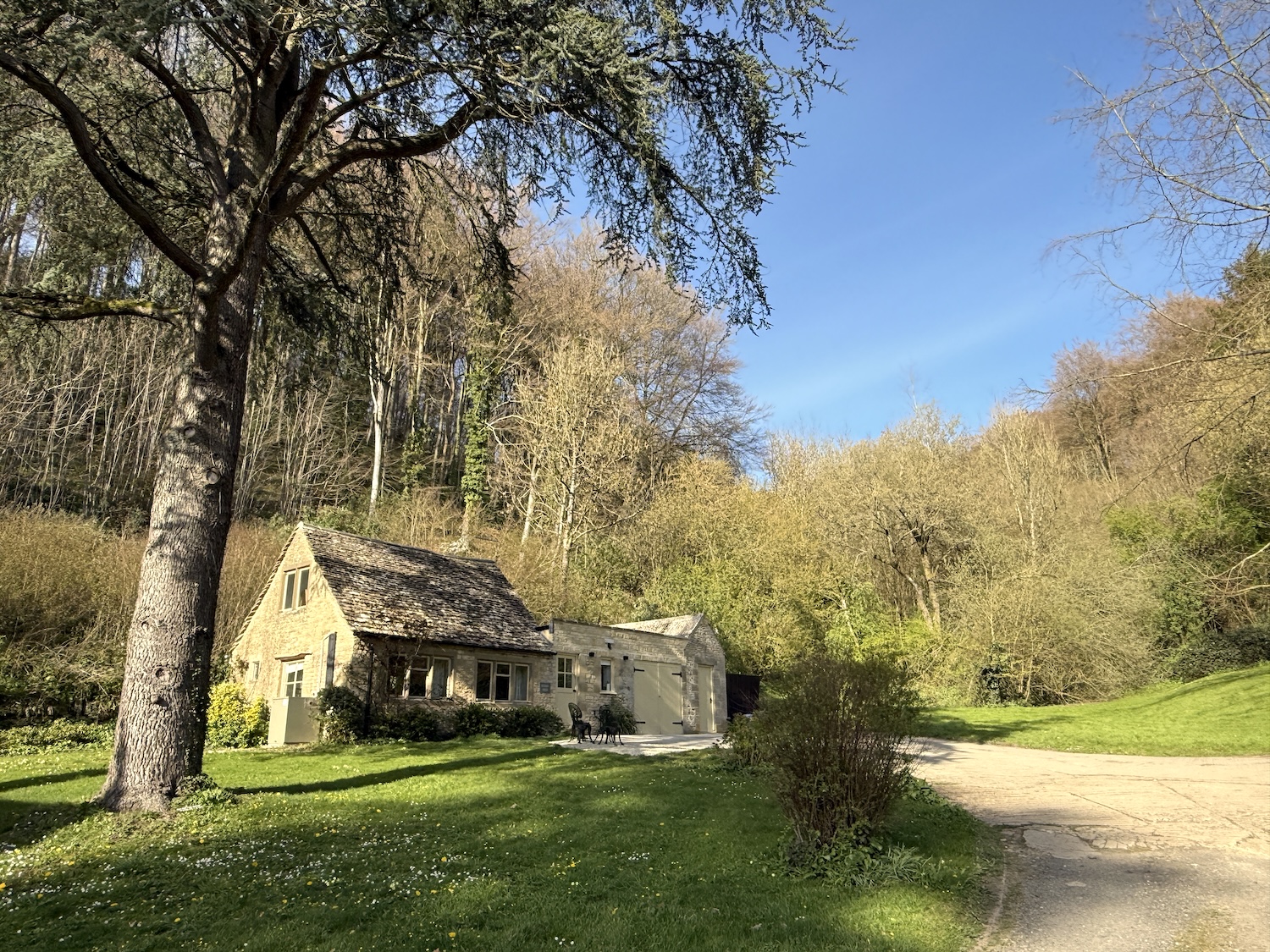 Peters Nest boutique accommodation at Owlpen Manor wedding venue in Cotswolds